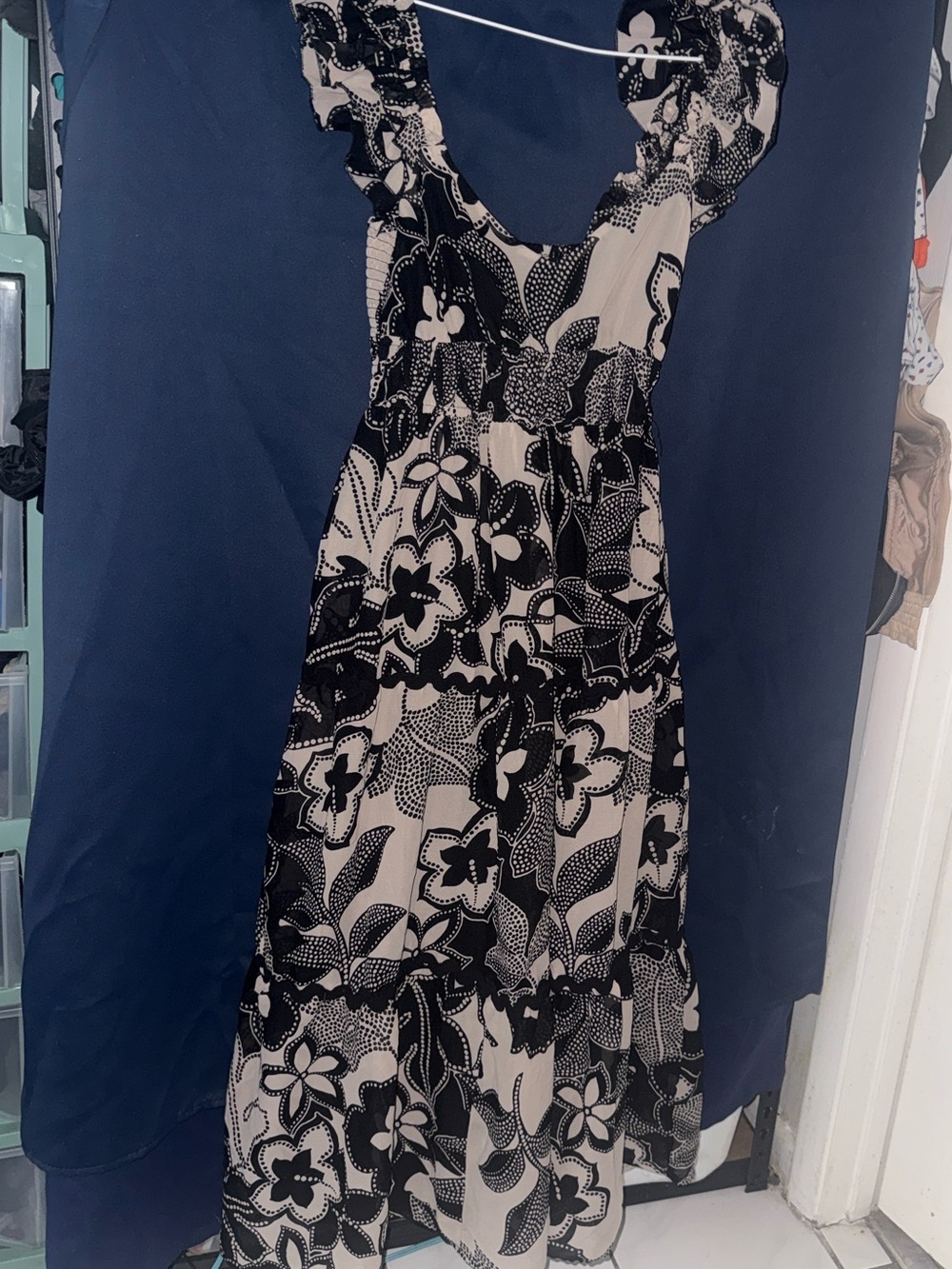 TRULY Black and Cream Floral Tiered Maxi Dress